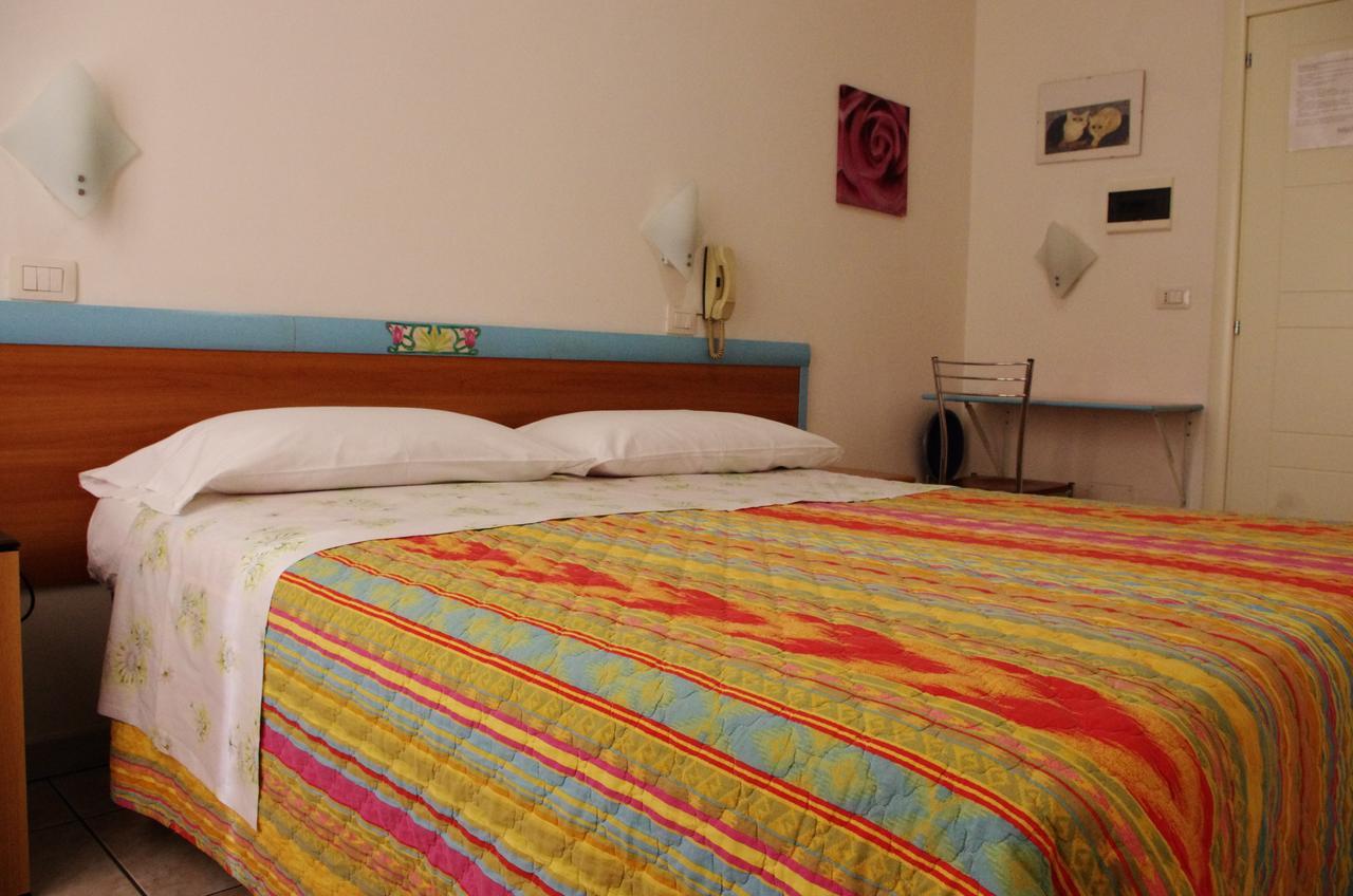 Hotel La Playa San Benedetto del Tronto Exterior photo
